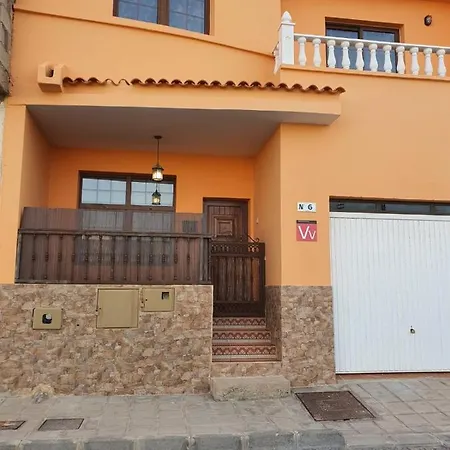 Casa Nuestra Holiday home